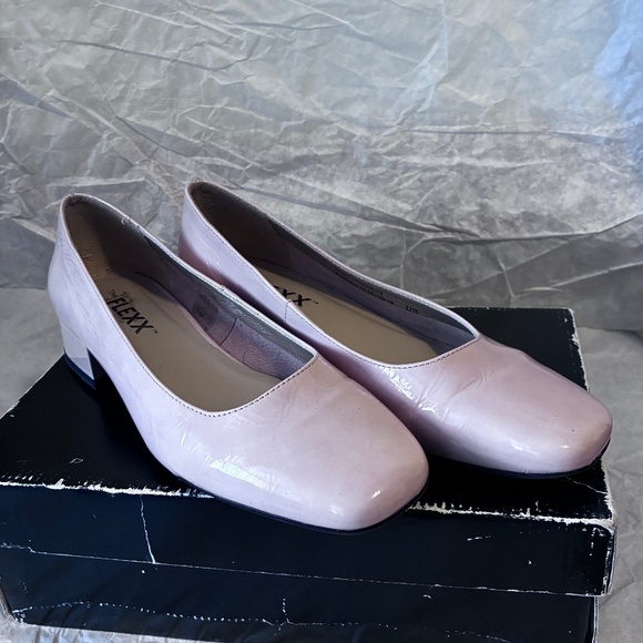 Patent Leather 1 1/2” Block Heel Pumps - Picture 3 of 10